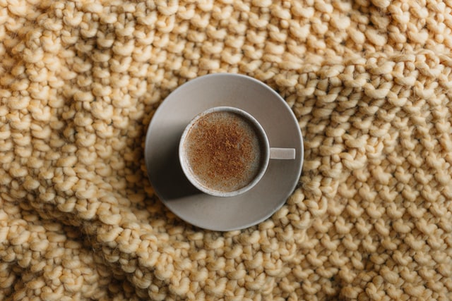 café sur tricot